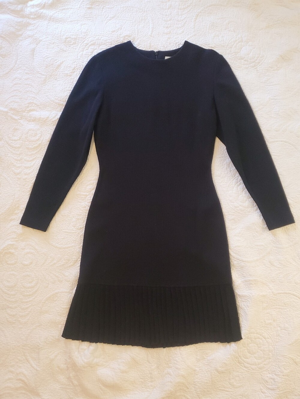 The Limited Black Long-Sleeve Pleated-Hem Knit Sheath Dress Wool Blend